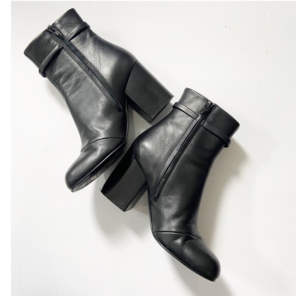 JW Anderson Leather Anchor Logo Charm Bootie size 38.5 - Picture 5 of 12